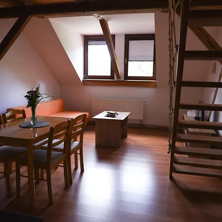 게스트하우스 U Skutilu Pilníkov