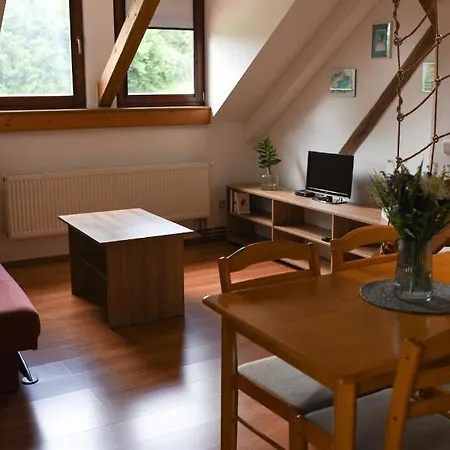 U Skutilu 게스트하우스 Pilníkov